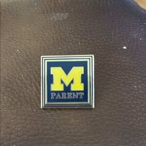 University of Michigan Parent Pin